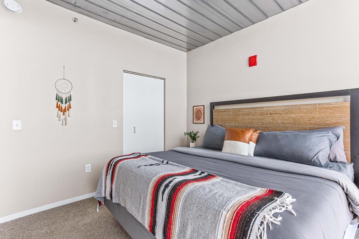 Spacious 2 King Bed Downtown Central To It All Ann Arbor Exterior photo